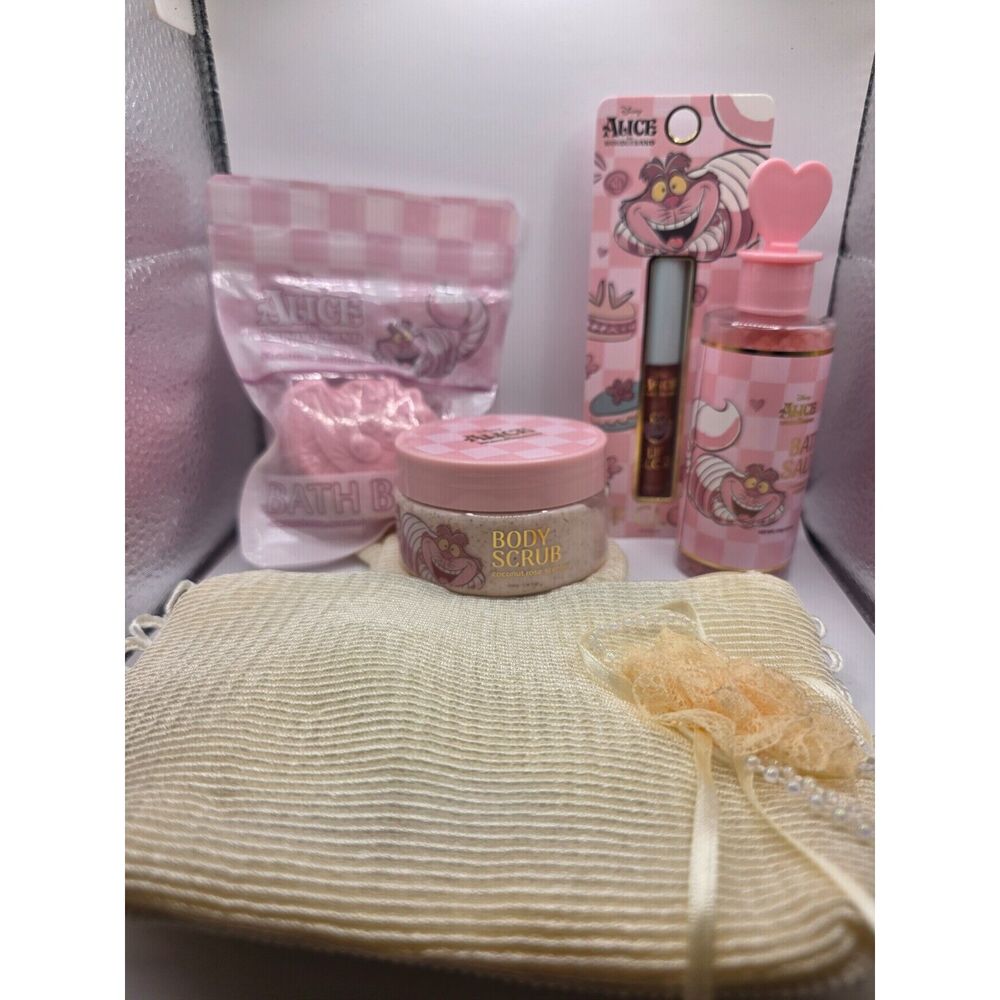 Alice in Wonderland Spa Set - Pink Cheshire Cat Bath & Beauty Set + Mini Handbag